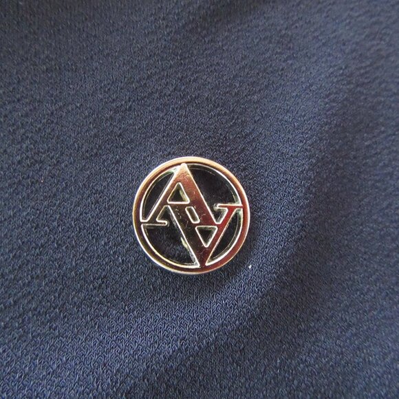 ADRIENNE VITTADINI navy blue t shirt with lace trim & sleeves - size Small - Picture 7 of 7